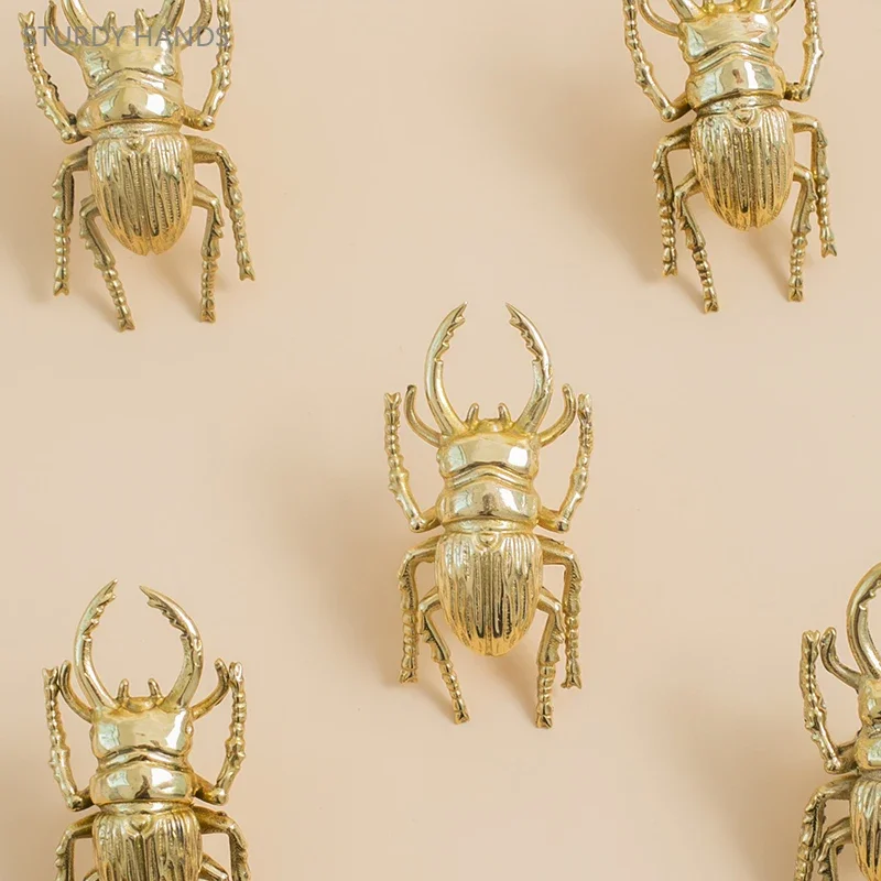 Imagem -02 - Único Furo Brass Cabinet Handle Luxo Leve Criativo Artesanal em Forma de Inseto Gaveta do Armário Carpintaria Pcs