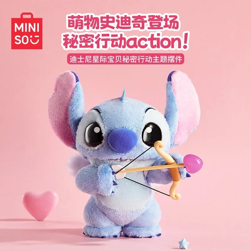 

Новинка 2024, Miniso Disney, Лило и палочка, тема секретной миссии, кавайный настольный декор, вырезанный Стич, мультяшная фигурка, детский подарок на день рождения