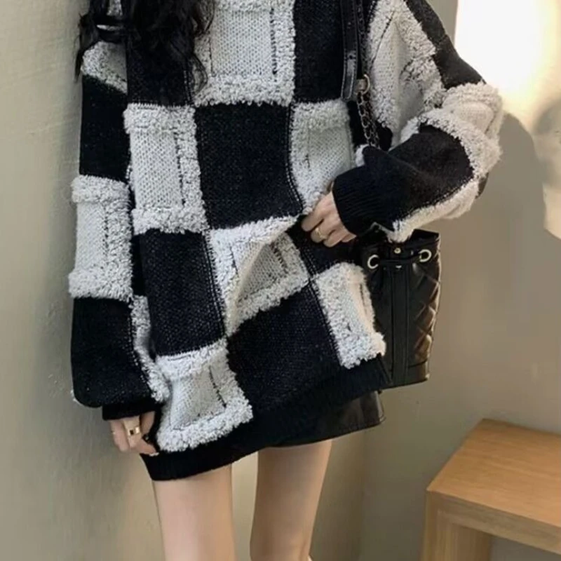 2025 겨울 신상 컬러 블록 체스보드 패턴 두꺼운 레이지 스타일 디자인 여성용 스웨터