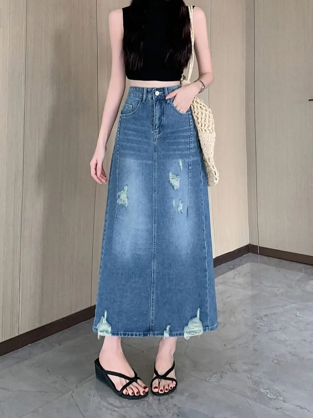 

Retro Washed Distressed Blue Denim A-Line Skirt Women Summer New Versatile High Waist Leather Fabric Embroidery Detail