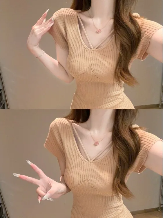 

Korean Style Sexy Short Sleeve V-Neck Knitted Top Women's Slim Fit Base Layer Shirt Spring New Pure Desire Atmosphere
