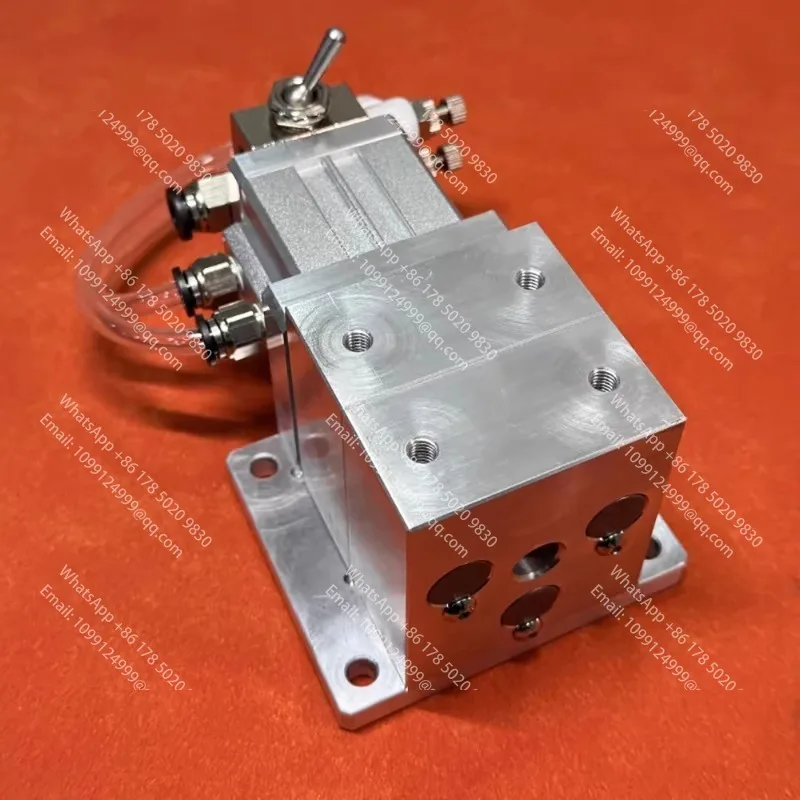 Etau-pneumatique-pour-machine-de-fraisage-a-air-comprime