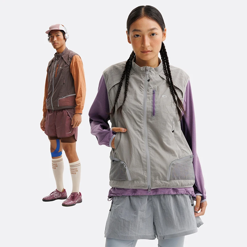 Outdoor Sports Quick Dry Waterproof Vest with Reflective Stripe for Men Women Cycling Running Lightweight Multi-Pockets Vest