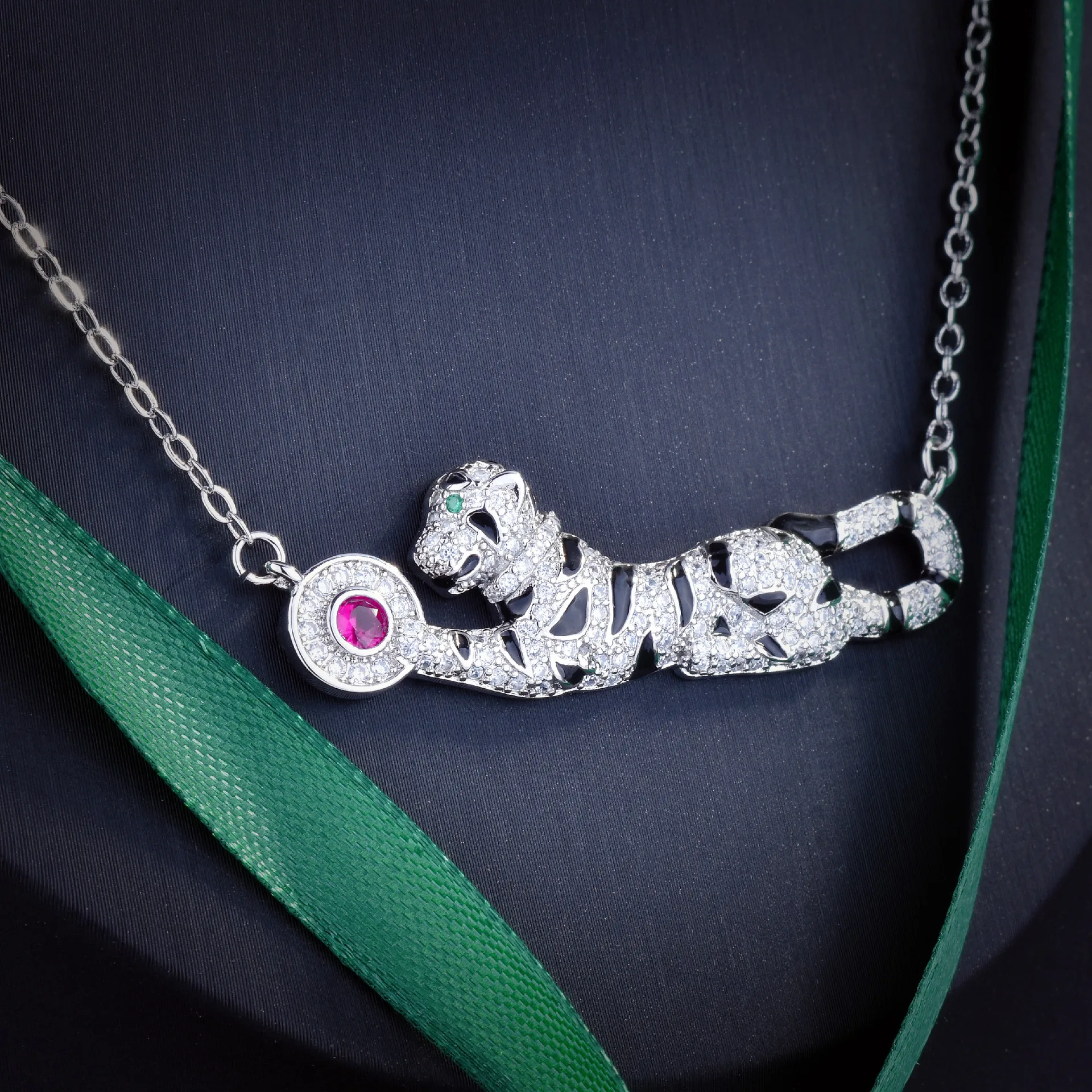 S925 Sterling Silver Leopard Necklace, Elegant Statement Piece