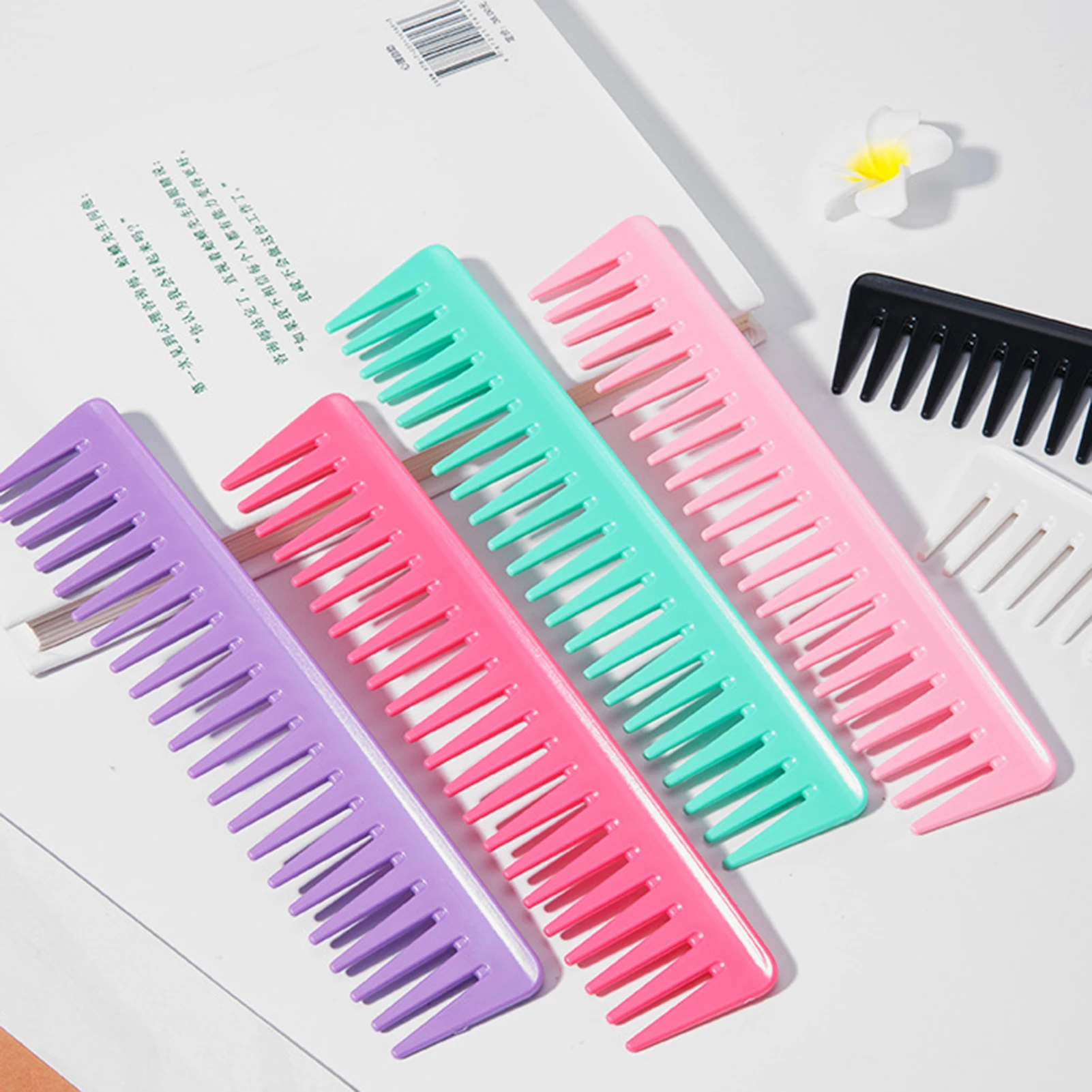 Расческа-с-широкими-зубьями-из-углеродного-волокна-антистатическая-для-влажных-и-сухих-волос-для-массажа-кожи-головы-распутывания-волос-для-дома-и-путешествий