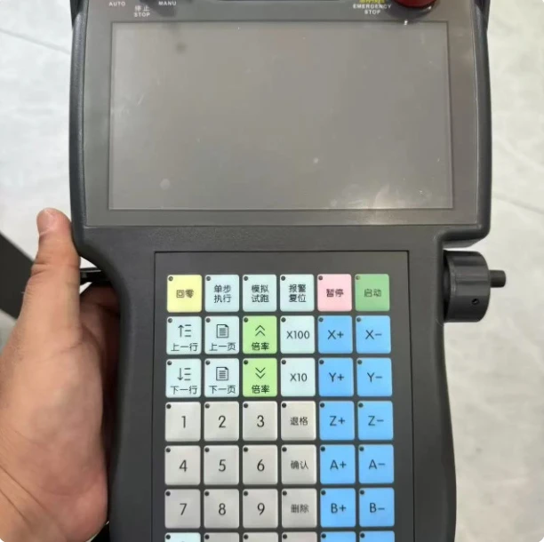 7 inch handheld touch screen embedded integrated touch screen with hand, enable button