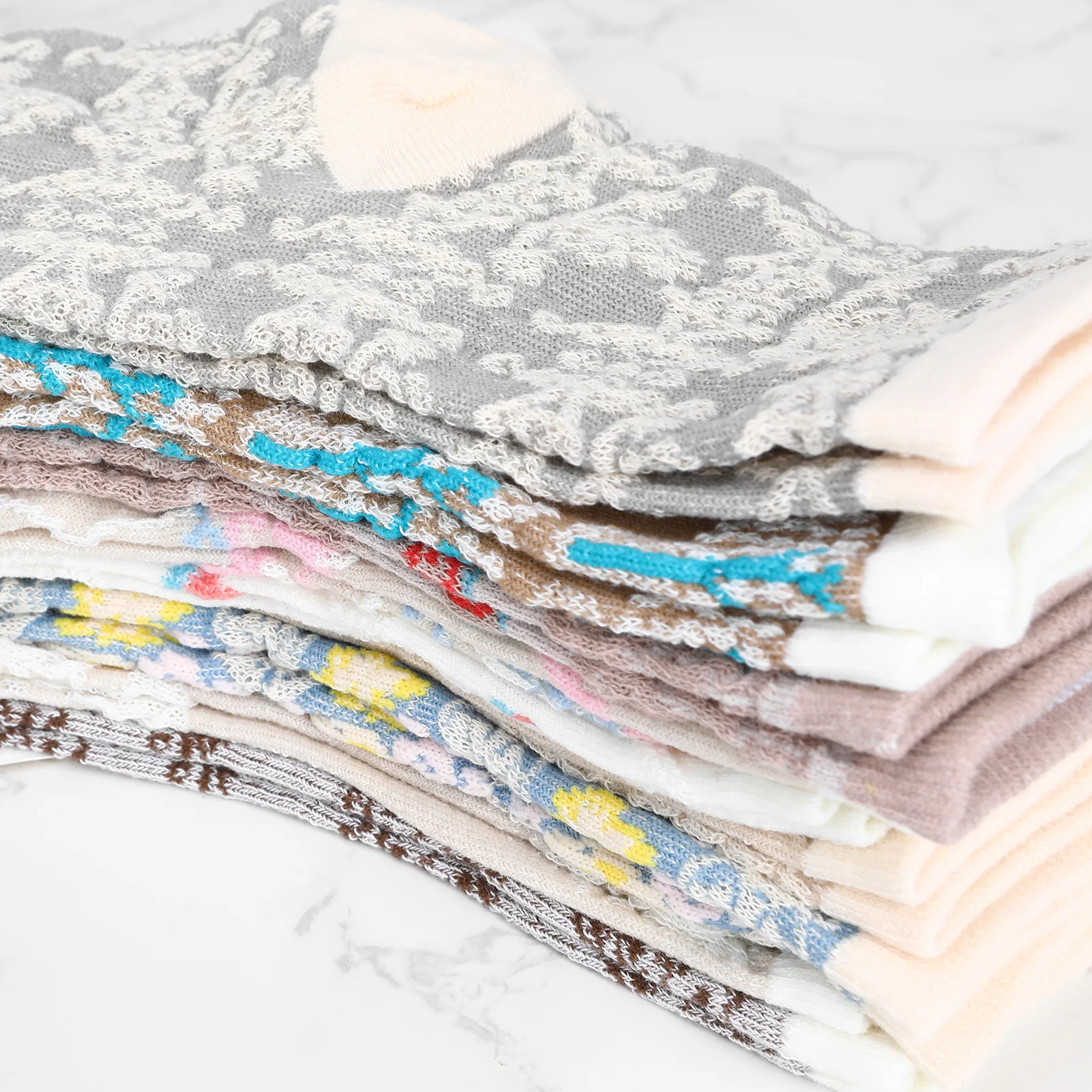 9Pair Soft Socks for Women Vintage 3D flower Breathable comfortable Cotton Multi Color Embossed Floral Calf Sock fashion design