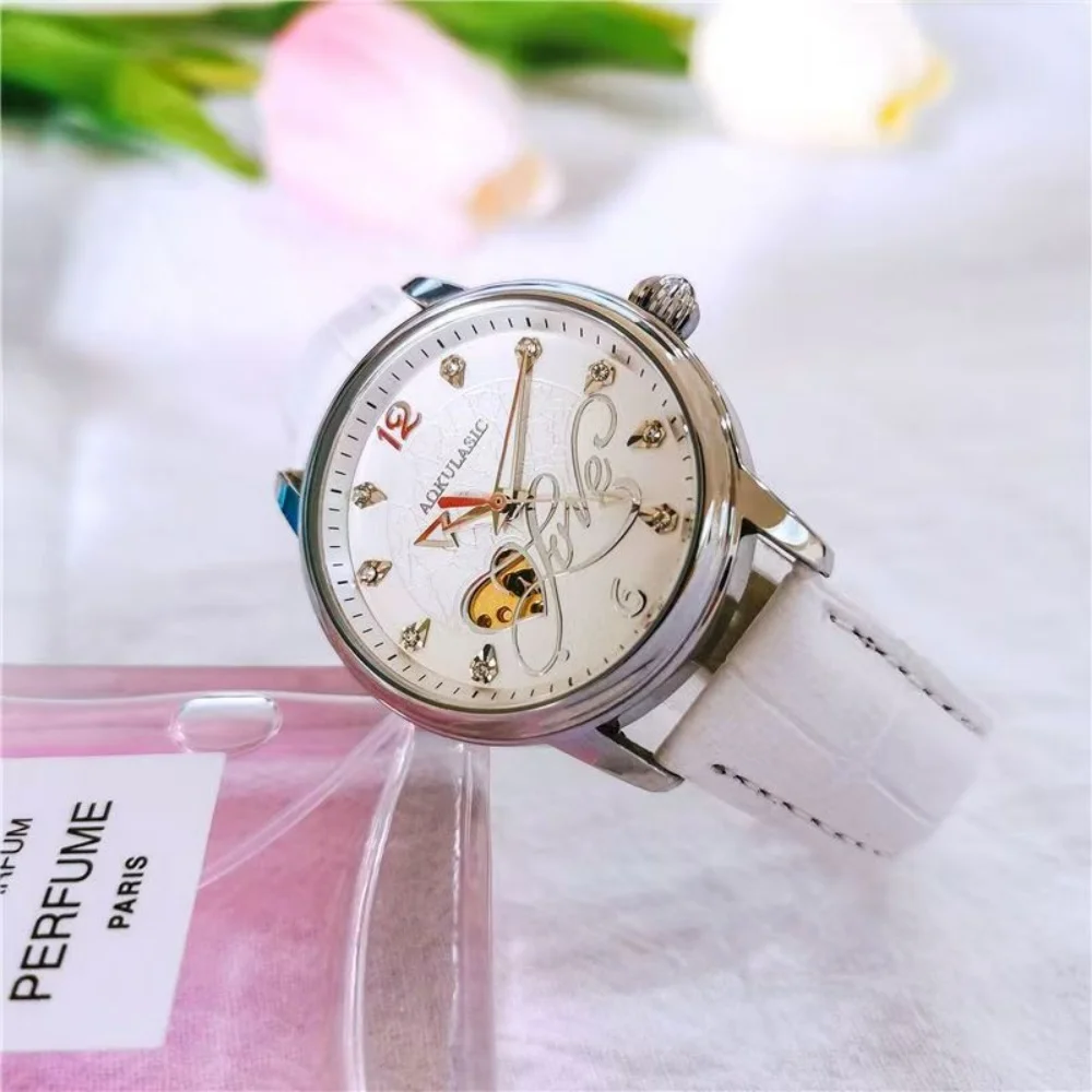 Elegant Women's Automatic Mechanical Watch, a Watch That Brings Good Luck, with Romantic Letter Design + Diamond-Encrusted Skeleton Movement, Waterproof and Durable Leather Strap, Symbolizing Good Fortune and Celebration, Is an Excellent Gift Choice for Valentine's Day, Chinese New Year, and Birthdays, Fashionable and Versatile, Suitable for Any Outfit, Combining Both Beauty and Functionality.
