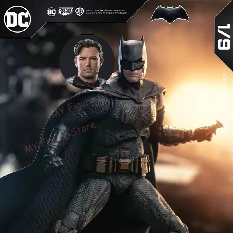 Original Fondjoy Light Armored Batman รูปที่ 1/9 DC Justice League Dark Knight ตัวเลขนักสืบการ์ตูนชุดของเล่นของขวัญ