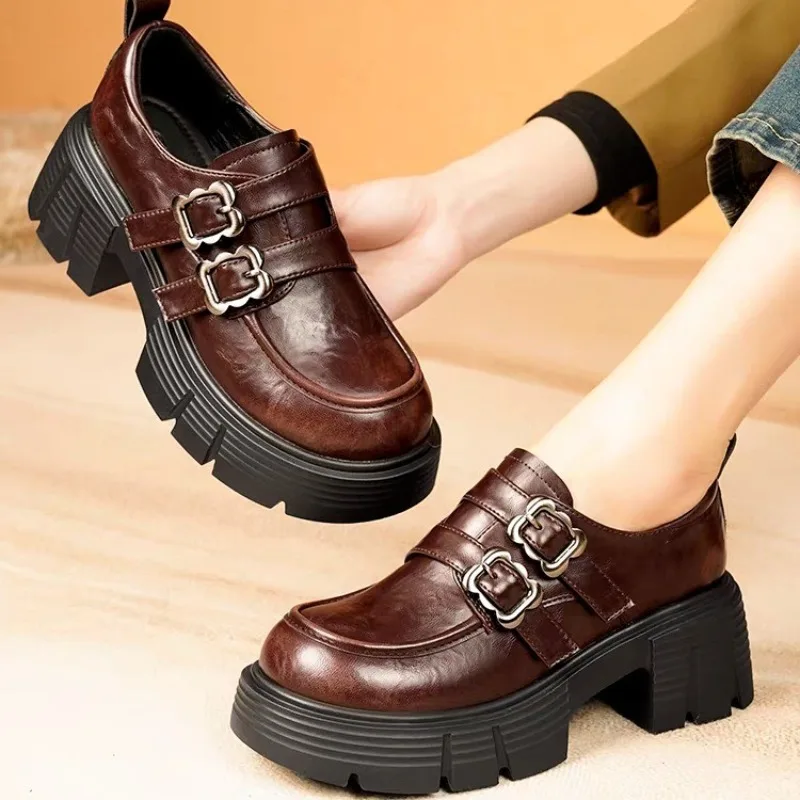 

Туфли на высоком каблуке, новые осенние туфли с круглым носком, нескользящие лоферы на платформе с металлическим ремешком и глубоким вырезом