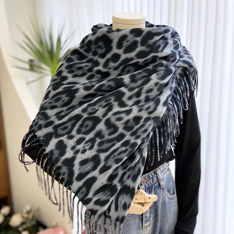 Leopard Printted Cashmere Imitation Scarf with Tassel Women Winter Warm Pashmina Shawl Wraps Ladies Fashion Neck Scarves 2024