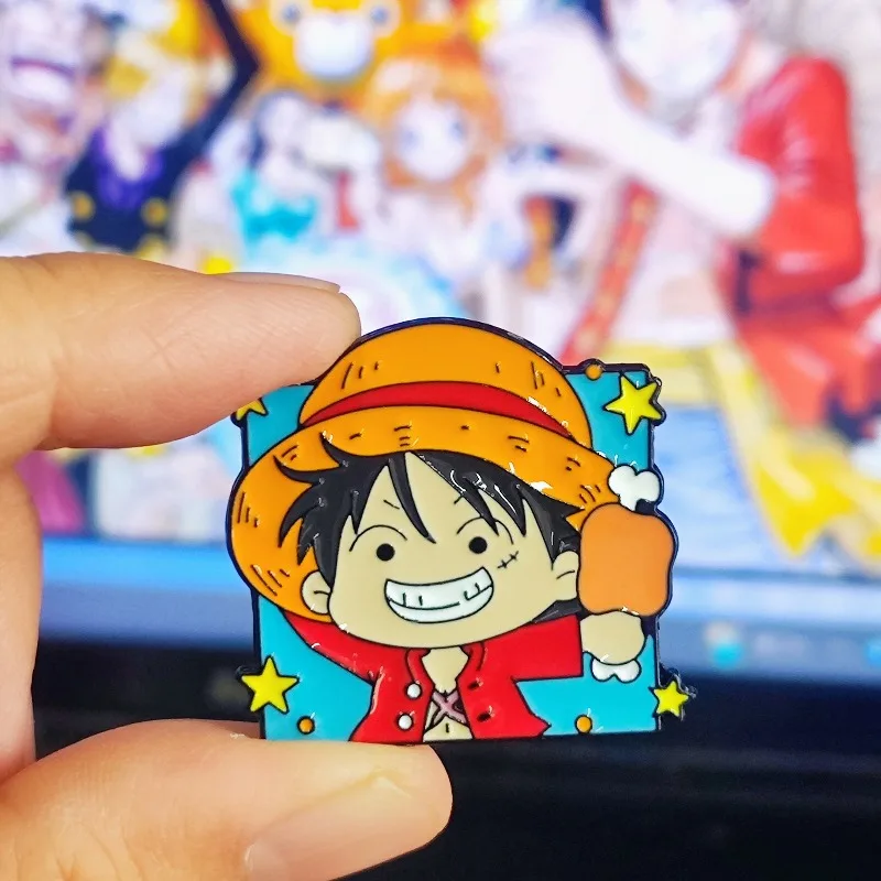 ワンピース漫画ブローチキャップルフィ Q Figurals ゾロサンジアニメアクションフィギュアおもちゃバッジ商品装飾子供のギフト