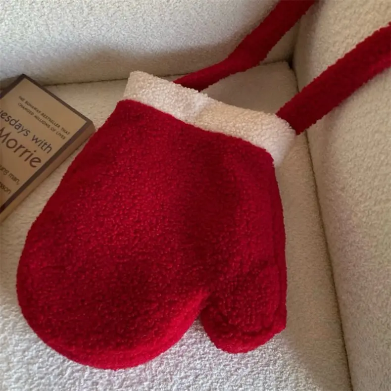 

Christmas Themed Fluffy Shoulder Bag Retro Red Crossbody Gift for Women Winter Fashion Handbag Crossbody Bags for Women Purses
