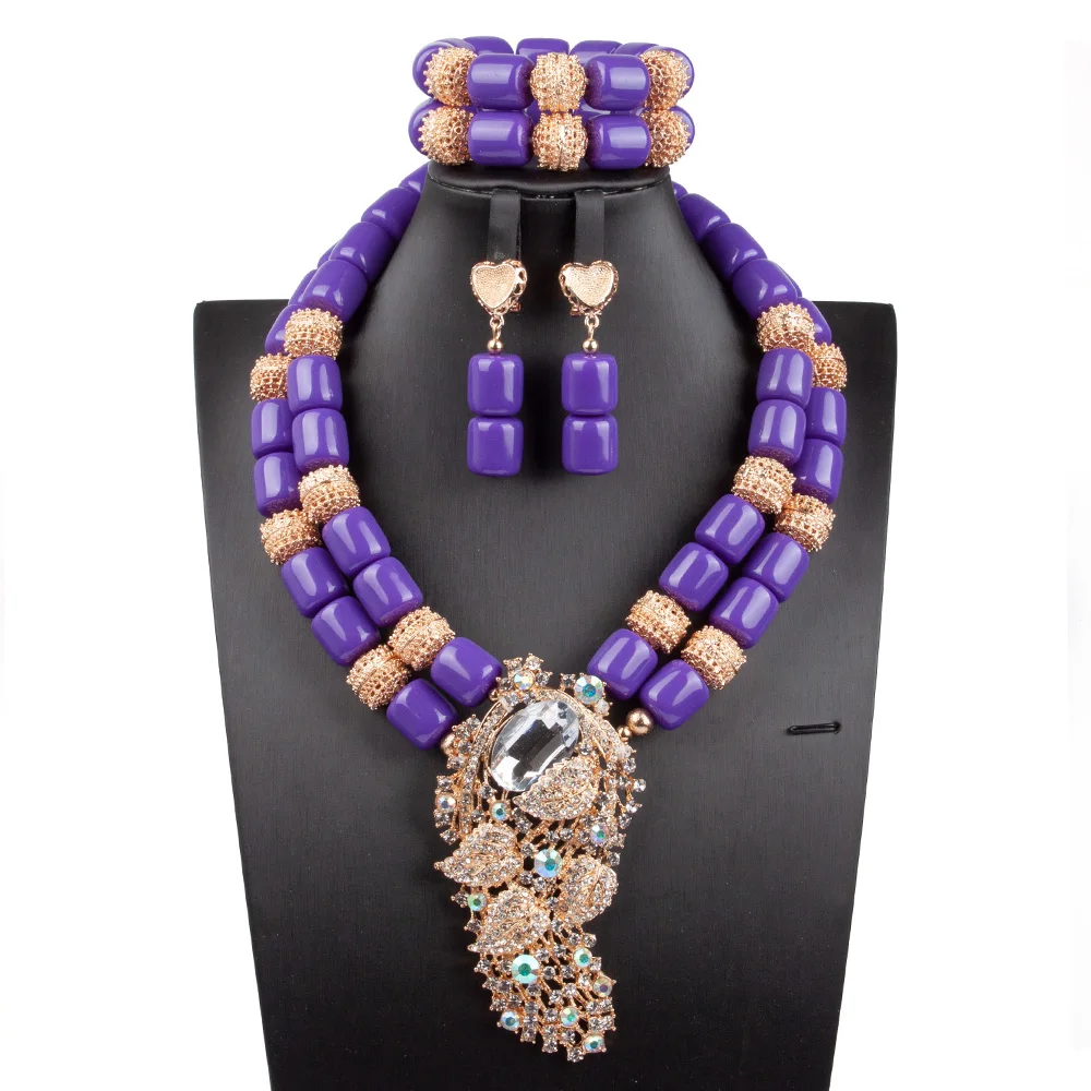 Thumbnail 4 - #13 Trending Statement Jewelry Sets Right Now