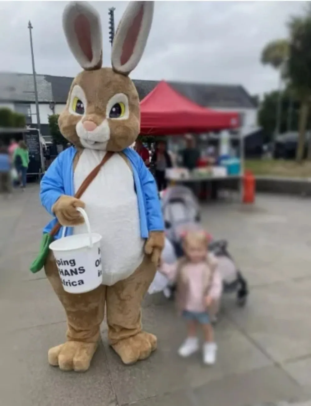 

Cute Brown Rabbit with Long Ears Plush Mascot Costume Adult Size Walking Doll for Christmas Halloween Carnival Party