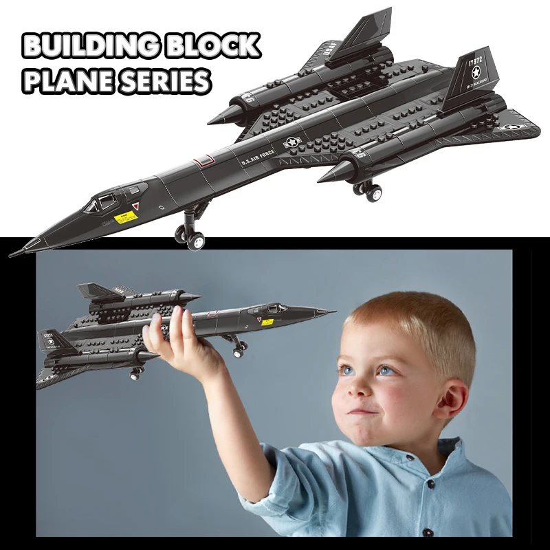 New WWII SR-71 Blackbird Spy Plane Fighter Military Aircraft Soldier Building Blocks Sets Airplane Model Dolls Brick Toys Kids