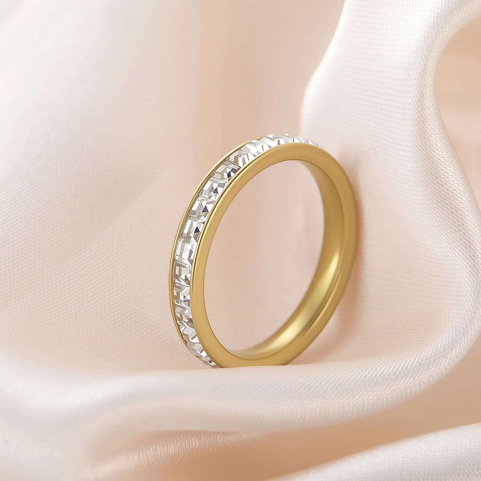 

COOLTIME Luxury Stainless Steel Statement Cubic Zircon Rings for Men Women Romantic Engageme Wedding Party Jewelry