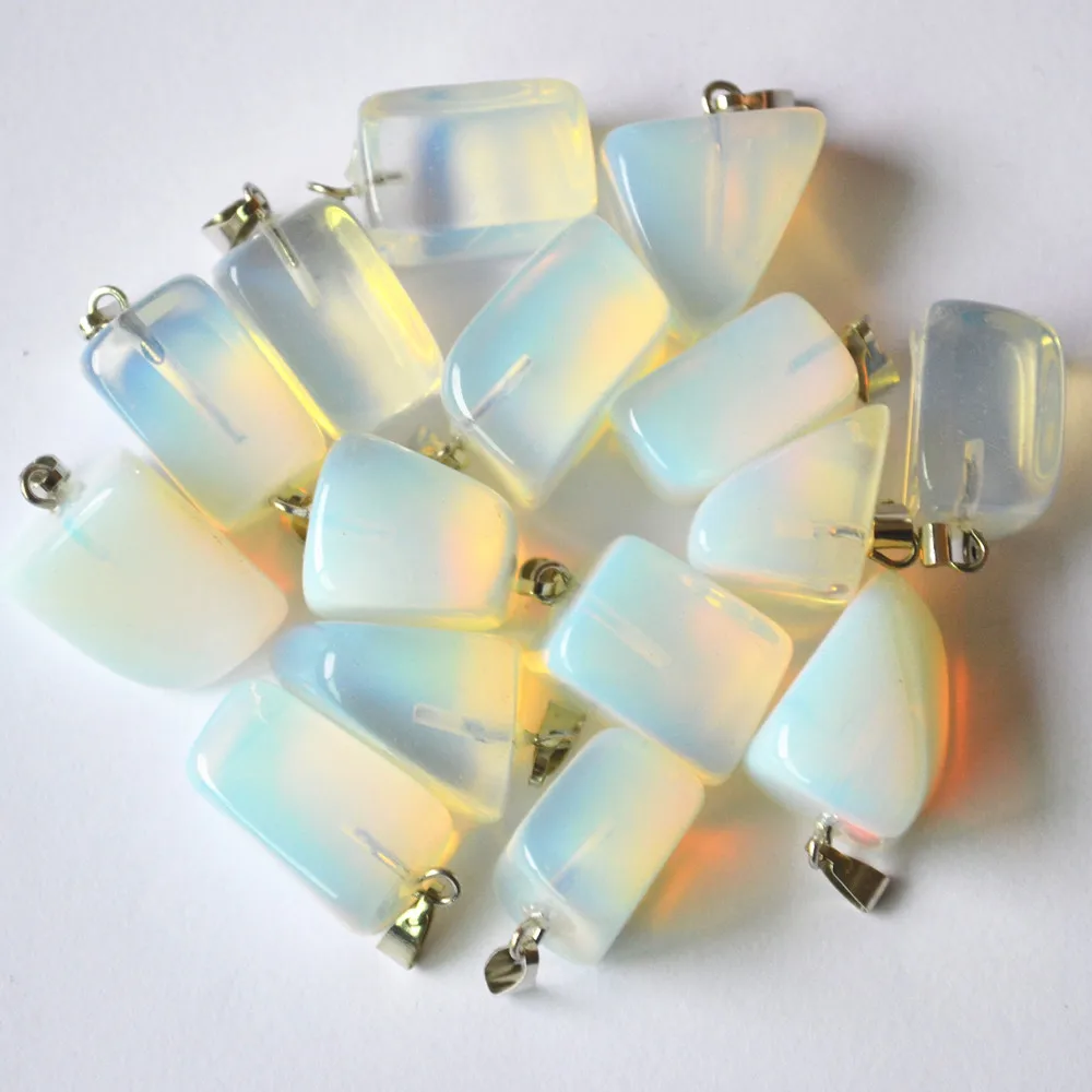 Hot Selling Irregular Fashion Random Natural Stone Pendants Roses Quartz Charms Necklace For Women Jewelry Making 50pcs Lots