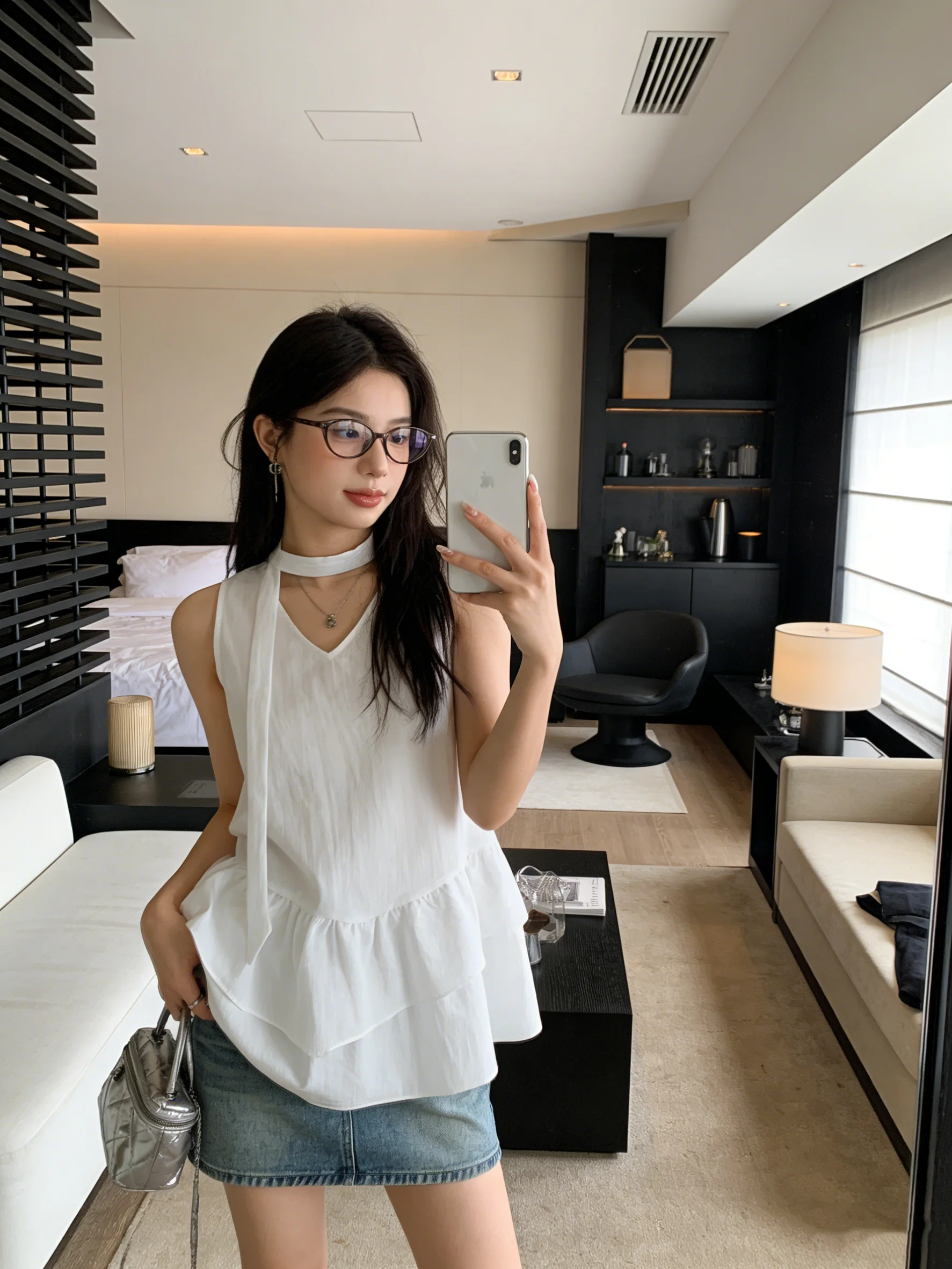 

Skin-Friendly V-Neck Sleeveless Vest Top Korean Style Loose Fit Summer New Arrival Commuter Versatile Floral Splicing Shirt