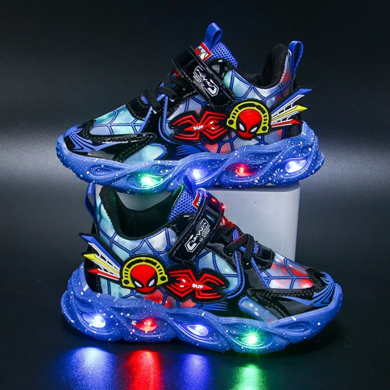 Ragazzi Spiderman Sneakers Disney LED scarpe sportive per bambini scarpe da studente moda antiscivolo scarpe da esterno per bambini scarpe in pelle