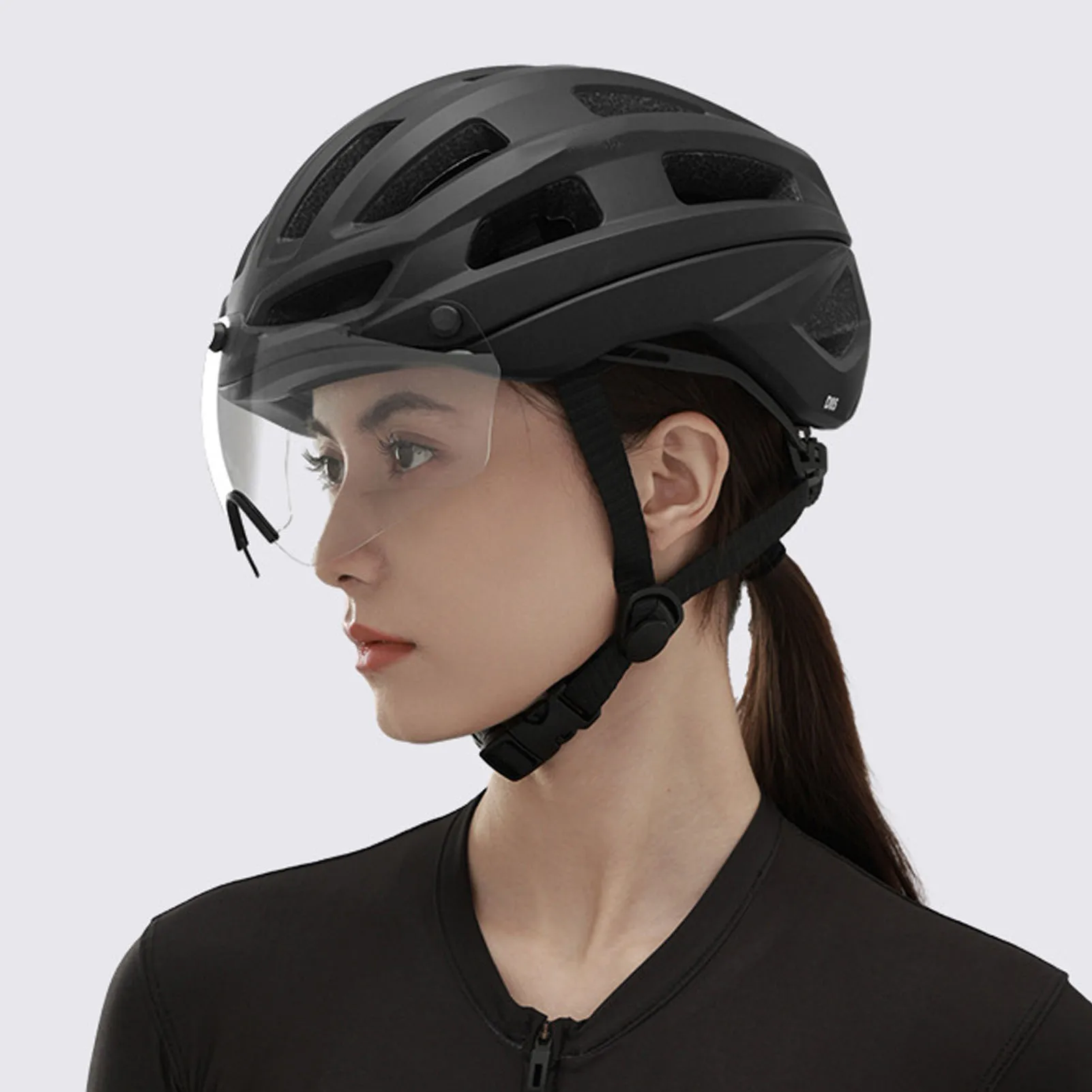 

Bike Helmet with Magnetic Photochromic Goggles PC EPS Windproof Impact Proof Lightweight Breathable Cycling Helmet for Men Women