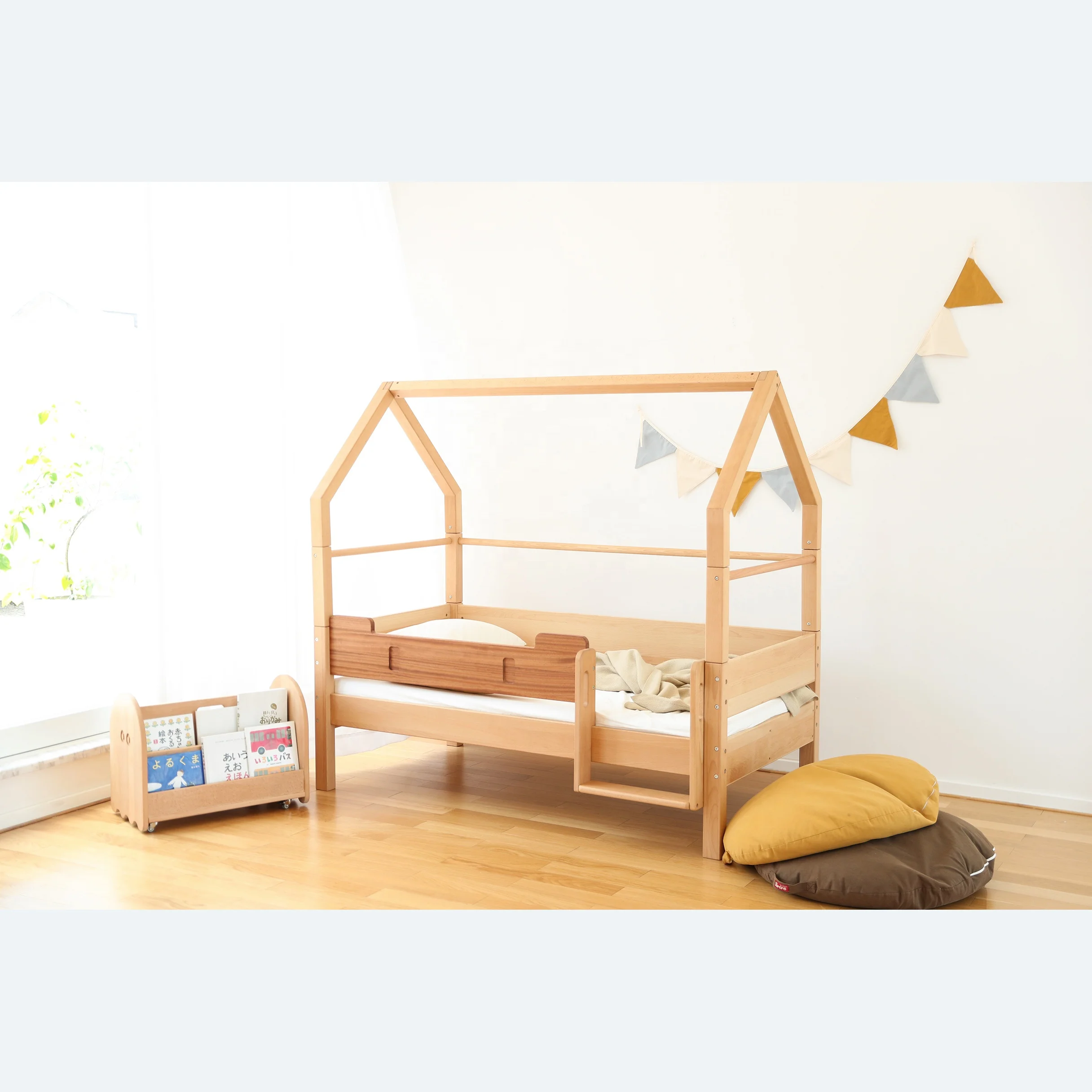 

High Quality Solid Beed Wood Children Furniture House Frame Kid Bed with Guardrail Beside Table