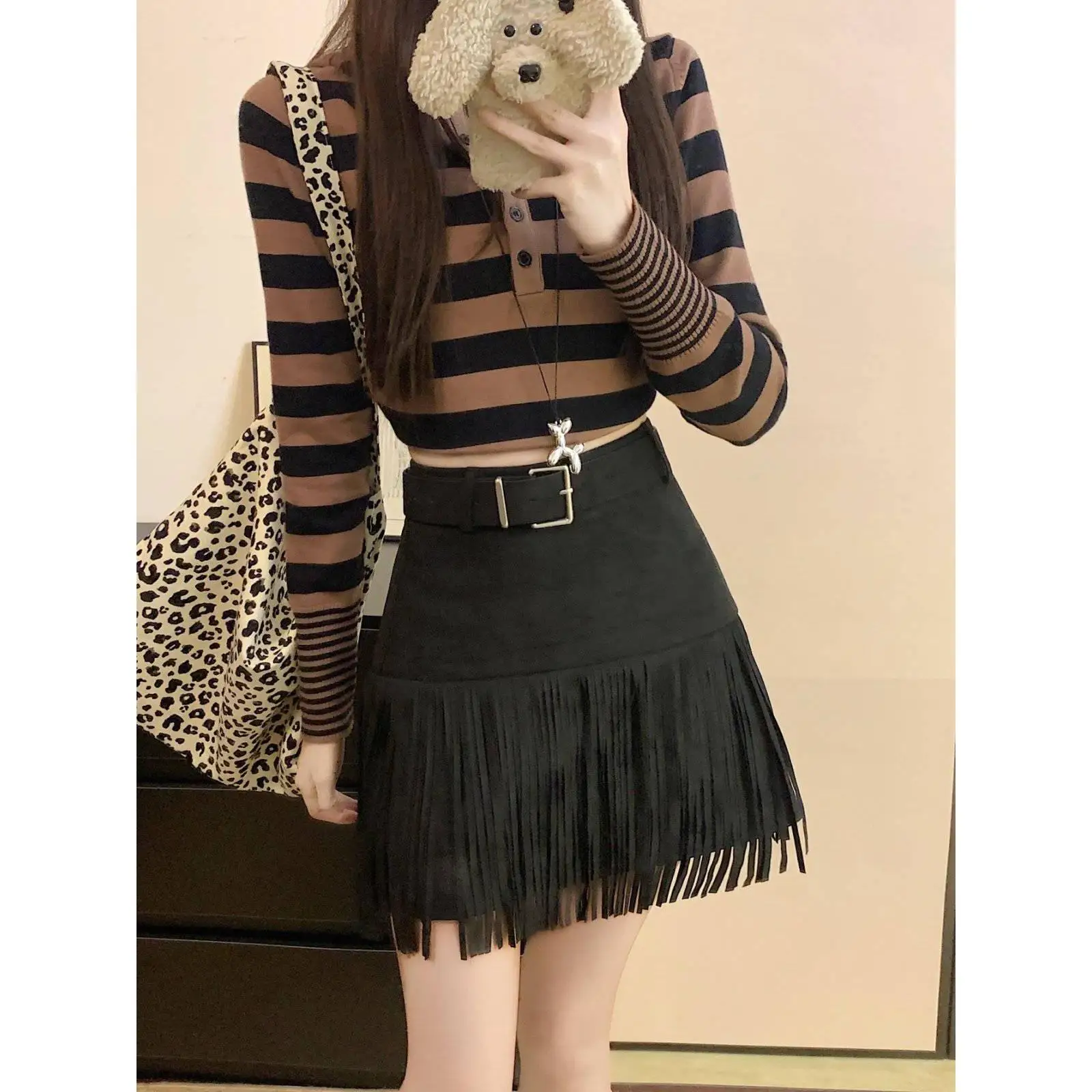 

Замшевая юбка трапециевидной формы с кисточками для похудения для женщин, удобная мягкая полиэфирная волокно, однотонная повседневная милая и пряная девушка