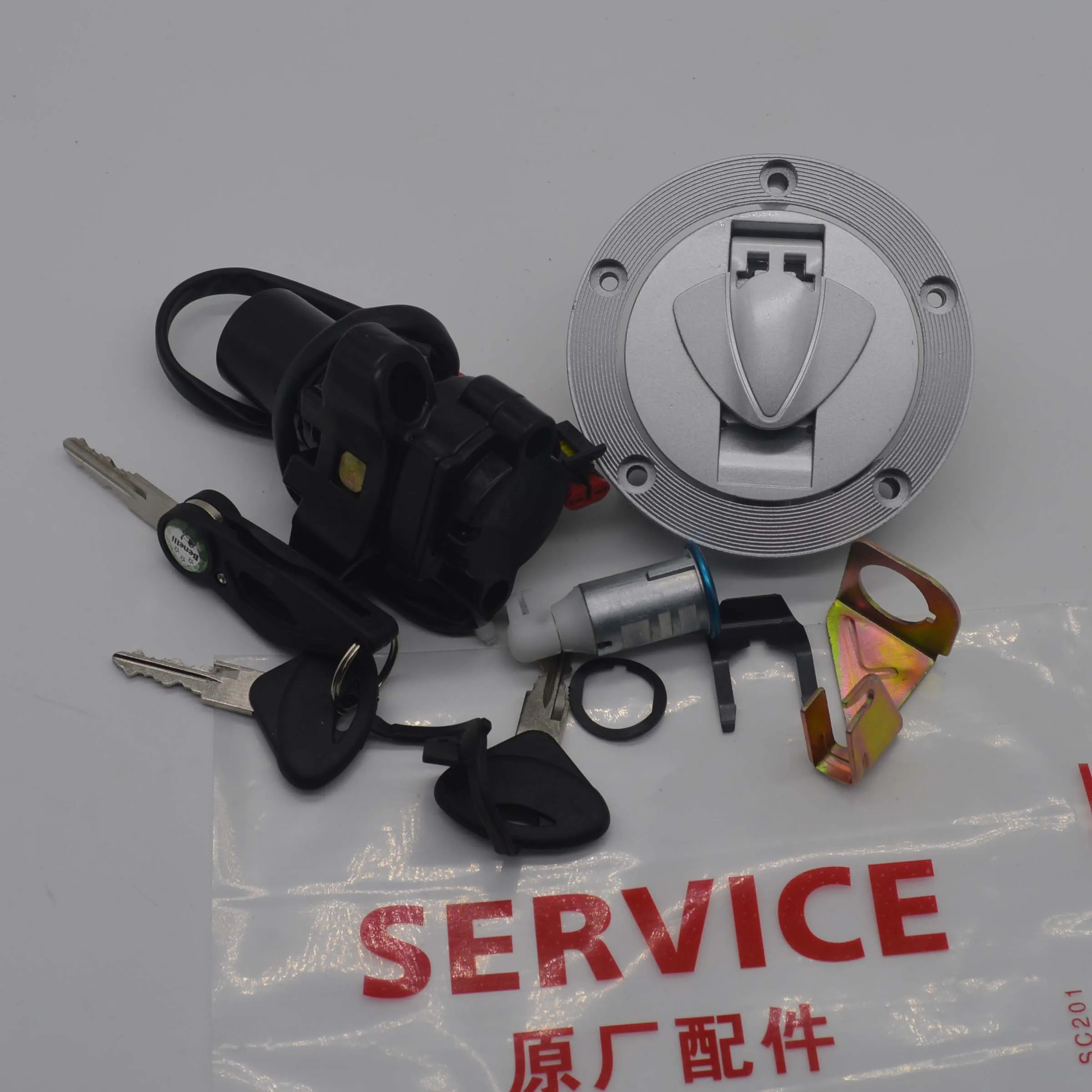 

300cc 250cc Motorcycle ignition key switch fuel tank lock for QJIANG Benelli TNT250 tnt 25 250 BJ250-15/15A BN 300 302 TNT300