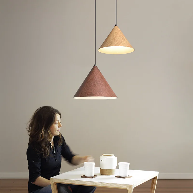 Nordic LED Wooden Lampshade Pendant Lamp Multi Head Dining Table Hanging Light Kitchen Living Room Retro Log Color Hanging Lamp