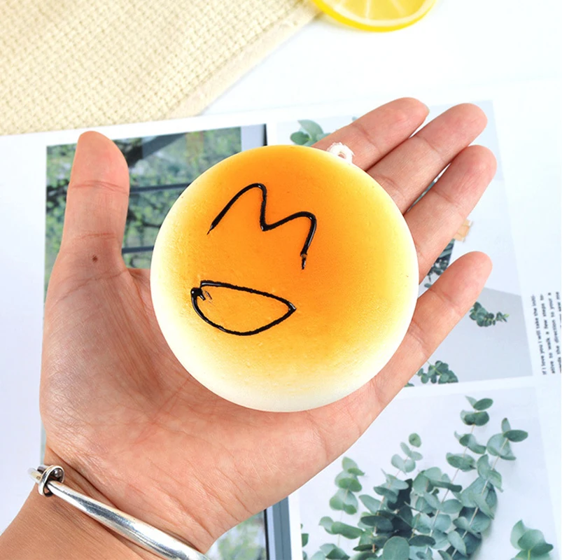 1/5 قطعة الخبز الاصطناعي متعة الوجه المبتسم التعبير على البخار الكعك نموذج بولي PU وهمية كعكة الغذاء التصوير الدعائم حفلة الخبز حلية #4