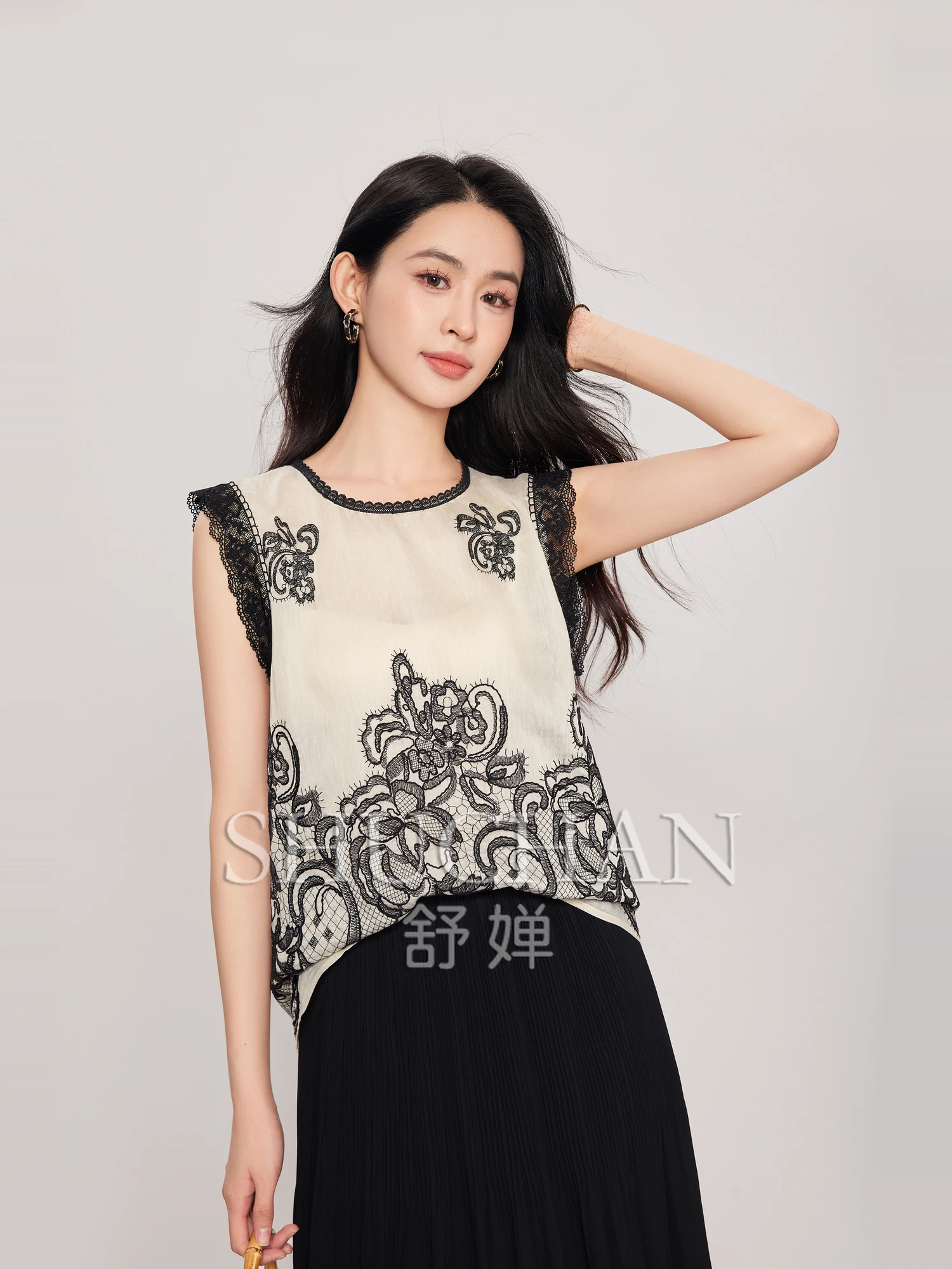 

Breathable Lyocell Linen, Heavy Industry 10,000 Needles Embroidery, Lace Lace Shirt White Crop Top tank top women