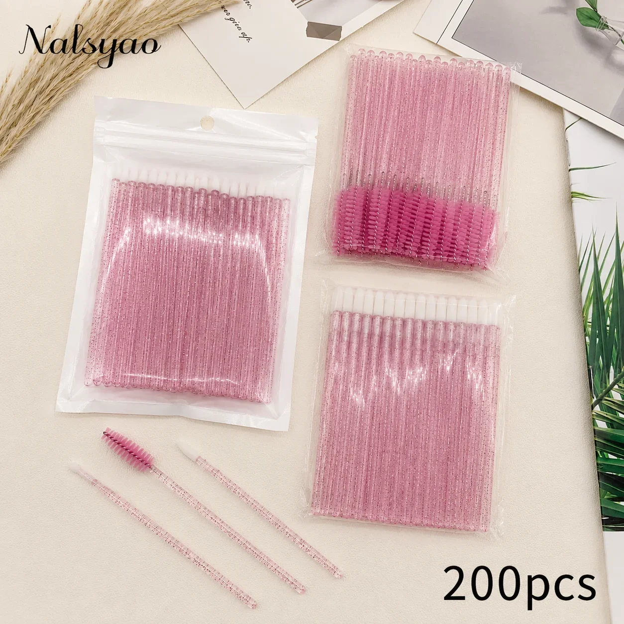 200pcs Eyelash Extension Special Eyelash Removal Brush Micro Brush Eyelash Brush Lipline Cotton Brush for Lash Tools