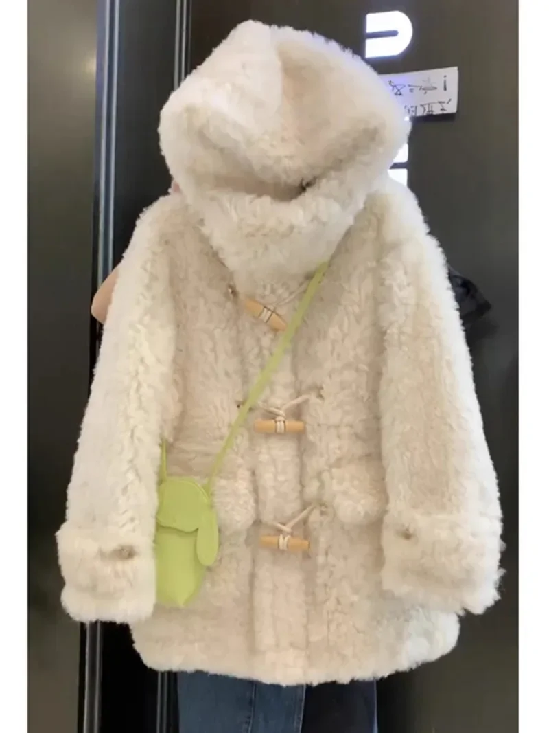 2023 Oversize Autumn Winter New Commute Style Faux Fur Integrated Hooded Lamb Plush Coat Women High-Grade Beautiful Furry Jacket