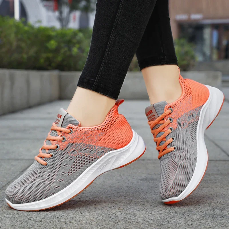 

Женские весенние дышащие вязаные кроссовки 2025, модная нескользящая спортивная обувь разных цветов для женщин, прогулочная обувь на мягкой подошве со шнуровкой