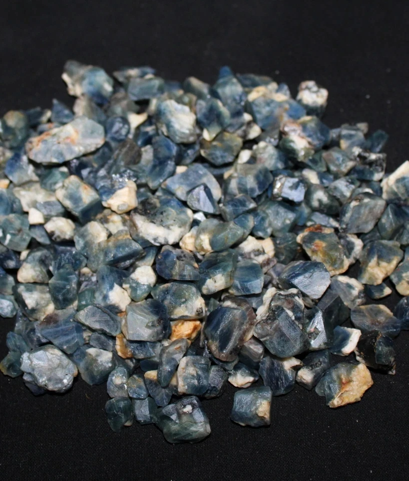 Lot de 50 carats de saphir bleu du Cachemire 100% naturel, saphir bleu brut, cristal de saphir brut