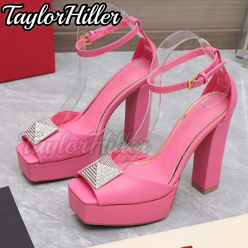 

Грейпфрут, розовые босоножки на платформе с кристаллами, босоножки на каблуке с квадратным носком и ремешком с пряжкой, дизайнерские женские туфли на высоком каблуке с заклепками