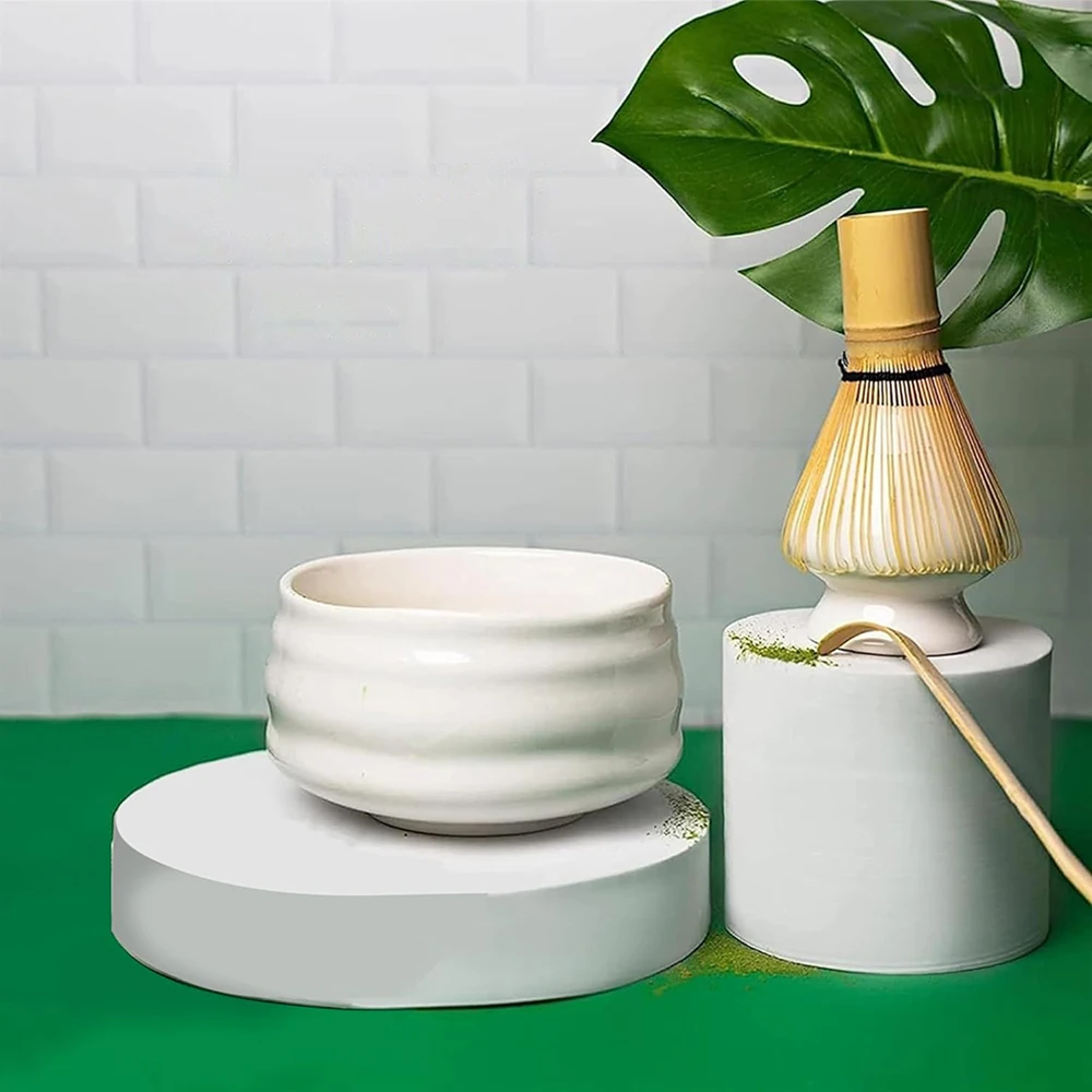 Ensemble de thé Matcha en bambou et céramique pour la cérémonie du thé, avec support, cuillère et tamis, 100% naturel, pour une expérience cérémonielle. Fournitures de cuisine et de bar, doté d'un bambou raffiné pour la méditation, une ambiance calme pour la thérapie par le thé.