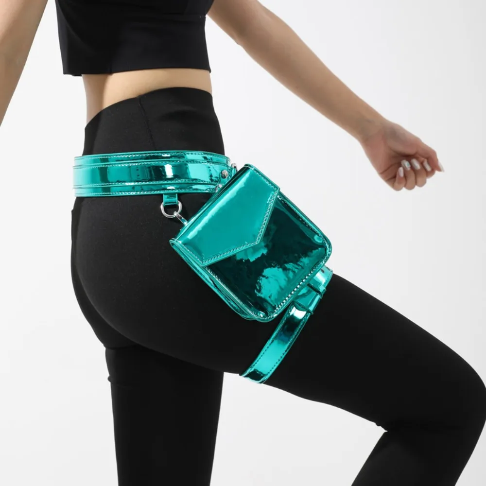 กระเป๋าคาดเอว/ขา สไตล์พังก์เมทัลลิก  แบบมีห่วงคล้องขา  วัสดุหนัง PU เงา  สำหรับใส่เหรียญ/ของจุกจิก  สำหรับสาวๆ