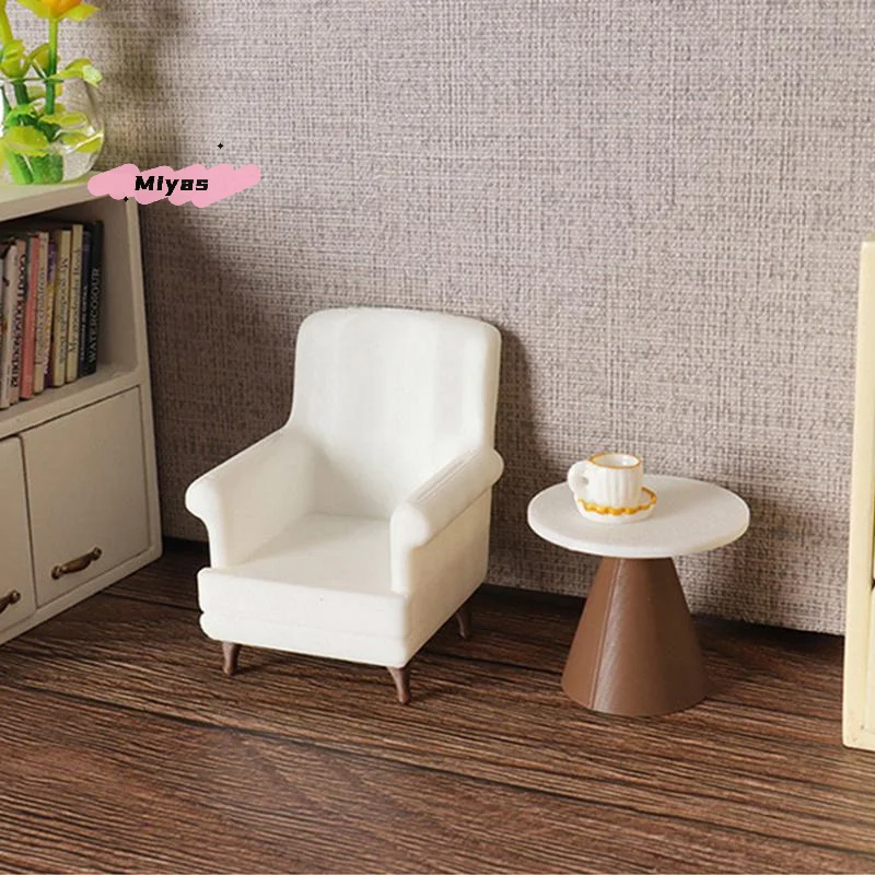 

Миниатюрный белый диван для кукольного домика M-1/12, модель имитационной мебели, украшение для сцены кукольного дома, игрушки для ролевых игр