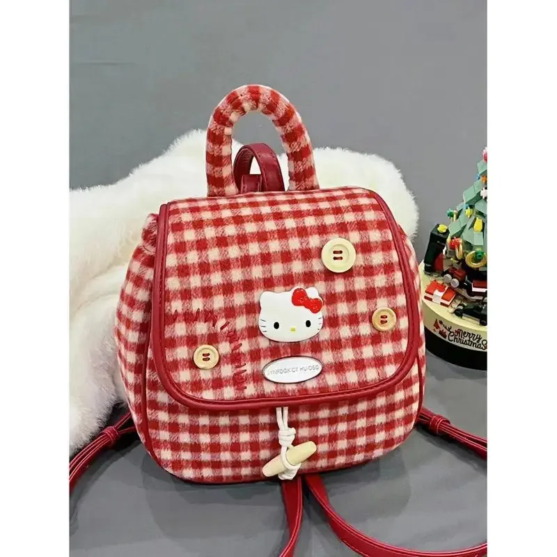 حقيبة ظهر Hello Kittys Child جديدة صغيرة للسفر خفيفة اتبع جسمك حقيبة مدرسية محمولة حقيبة تخزين شخصية أنيمي