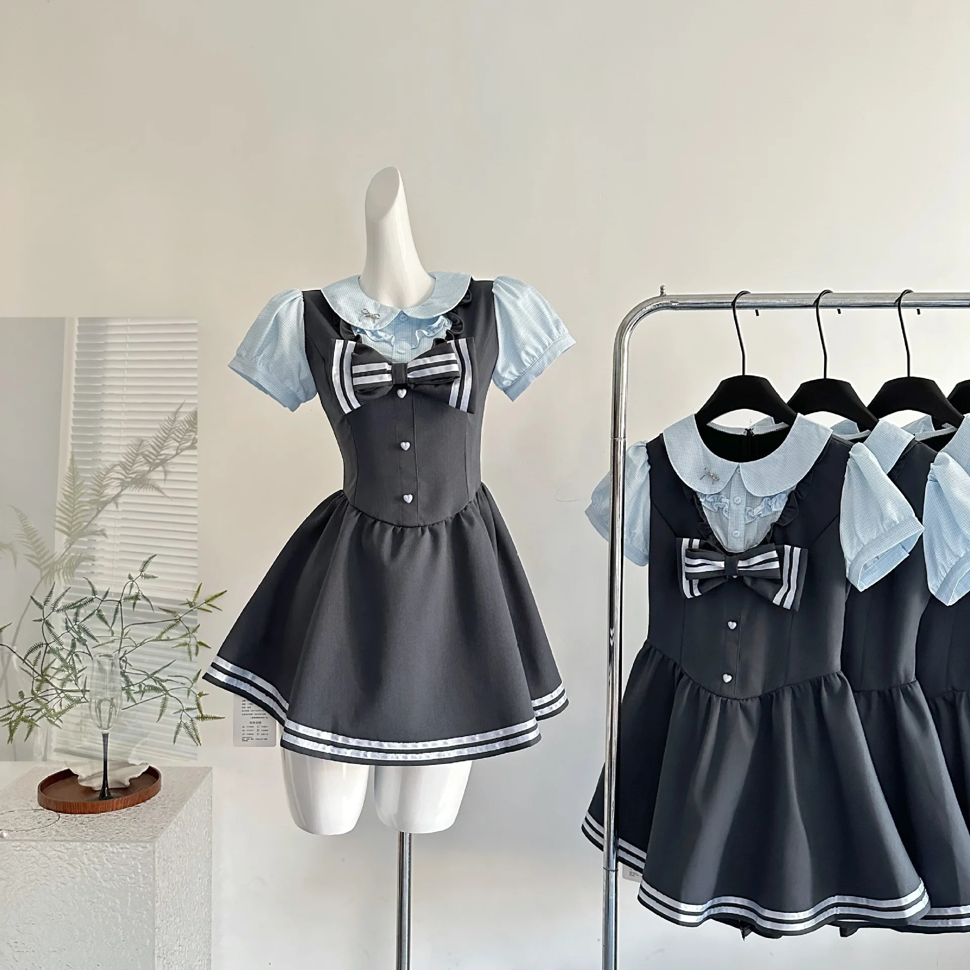 

2025 slimming spring and summer women's new style princess dress bow French suspender dress
