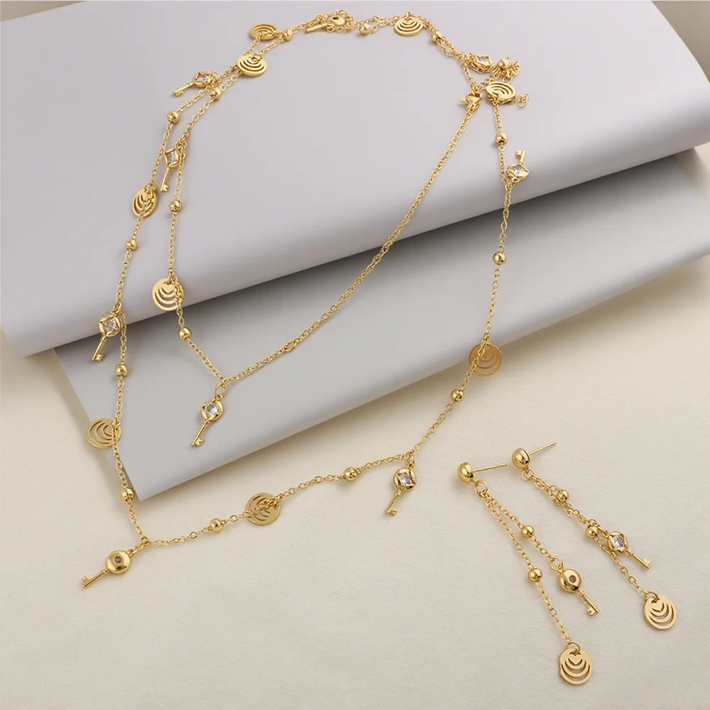

Bohemia Gold Color Long Tassel Sequins Necklace Stainless Steel Waterproof Necklace For Women 2025 New Trendy Sweater Chain