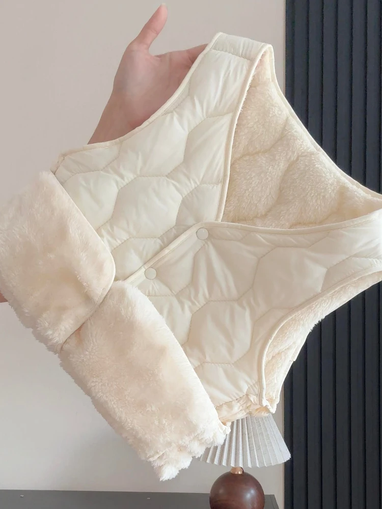 

Women's Fleece Lined Slim Fit Vest Comfortable Warm No Collar Underwear Top Casual Style Windproof Winter Season Regular Length