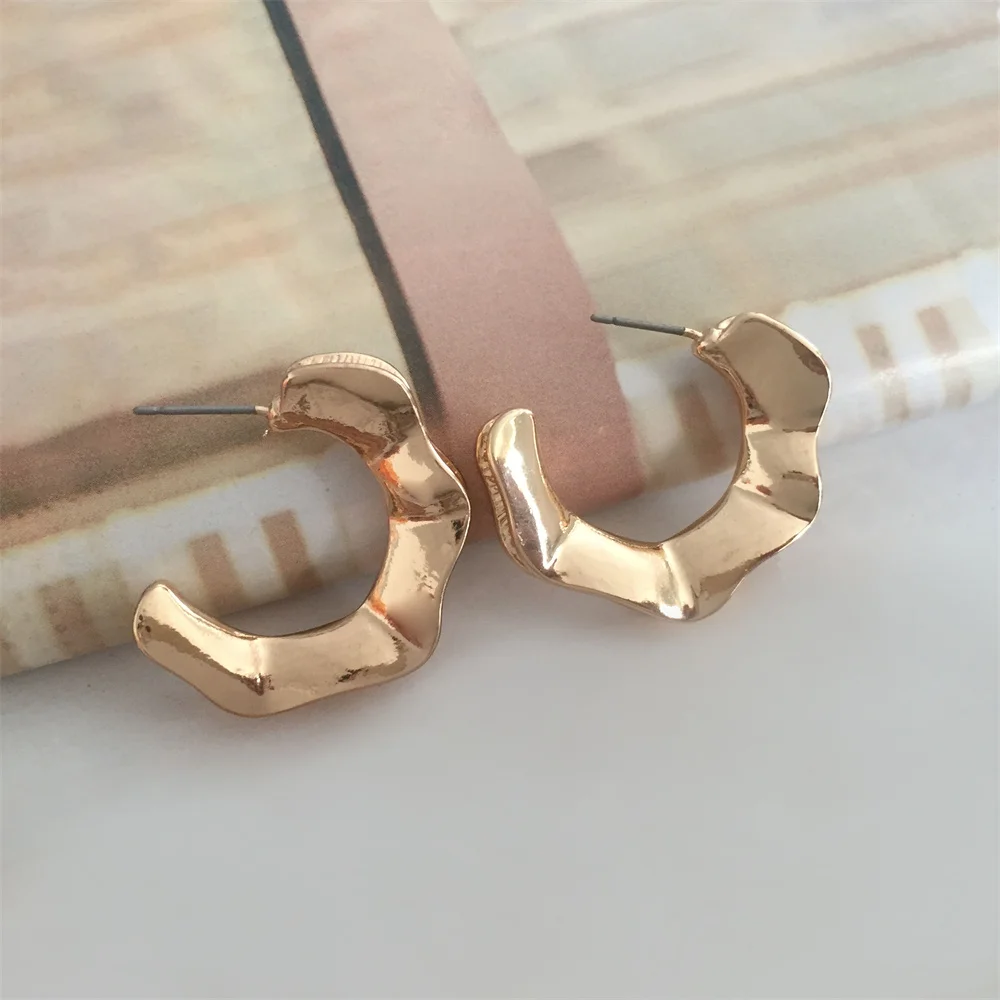 Unique Gold Color Flower Shape Center Sunken Hoop Earrings For Women Girl Casual Classic Lovely Jewelry Accessory