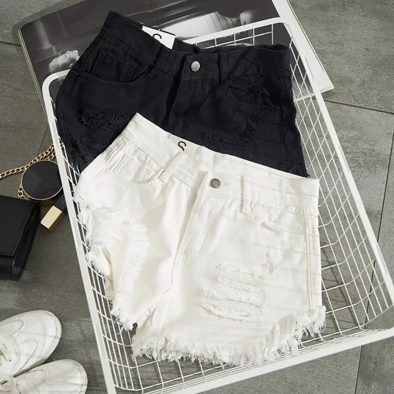 

Fashion New Summer Women White Denim Shorts Sexy Hole Ripped Mini Jeans Shorts Women Streetwear Tassel High Waist Shorts