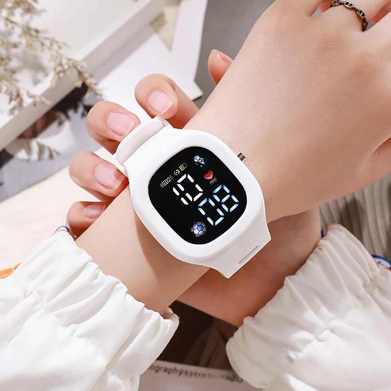 남녀공용 야외 스포츠 시계, 전자 시계, LED 디지털 시계, 실리콘 스트랩, 생활 방수 학생 손목 시계