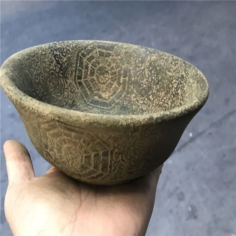 

Qianlong annual collection of old objects, Dong Gaoyu ornaments, gossip jade bowls