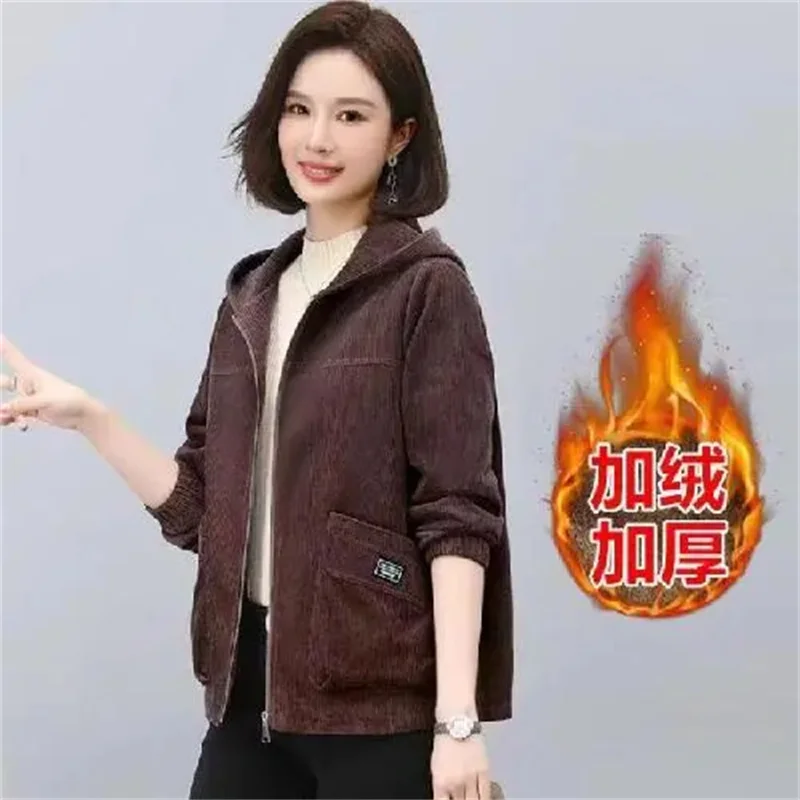 

Short Corduroy Jacket Women Autumn Winter 2024Casual Coat Outwear Hooded Middle-Aged Mother Overcoat Large Size Short Top Ladies