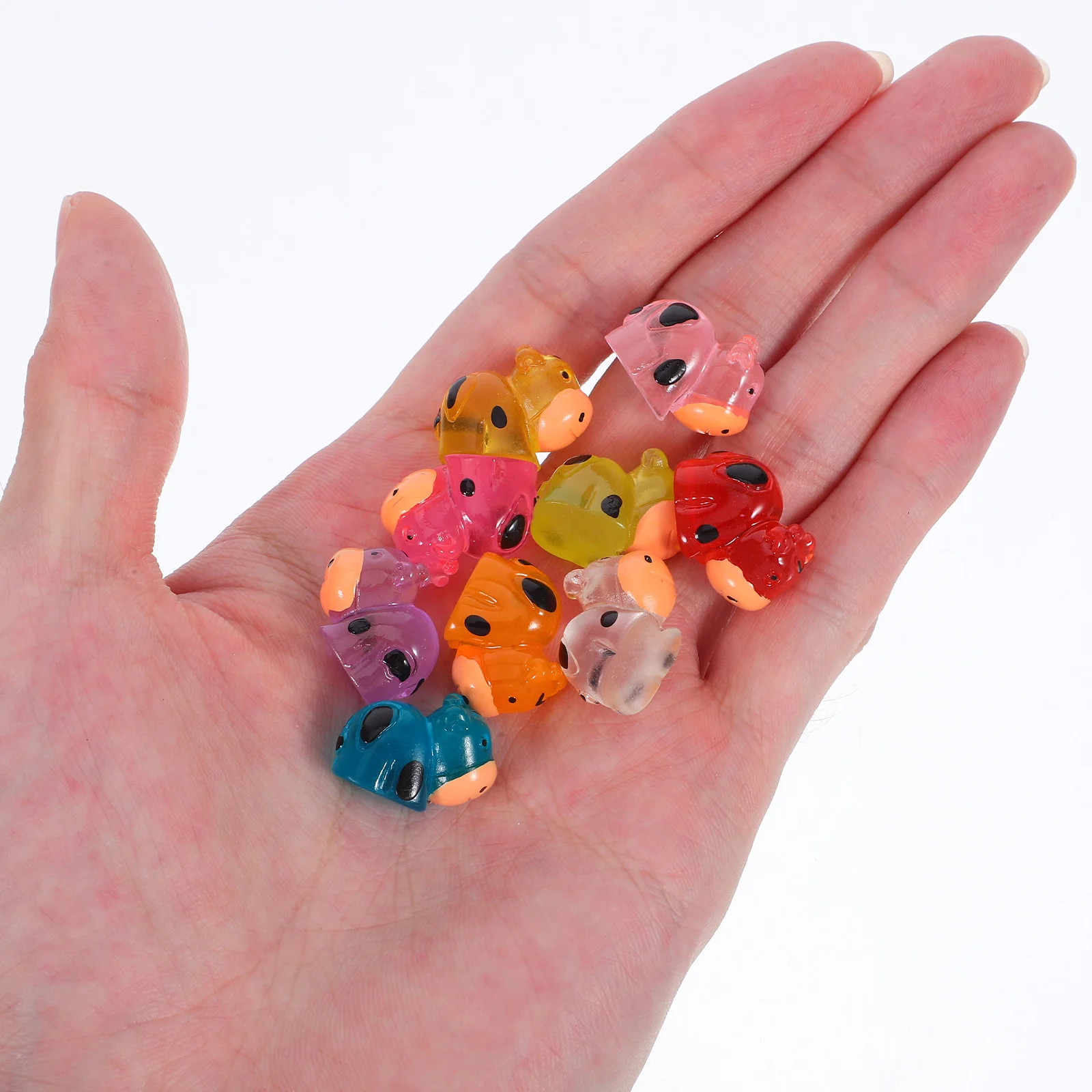 

90Pcs Mini Cow Resin Sculptures Glow in The Dark Cute Tiny Glow Luminous Ornaments for Miniature Garden Bonsai Home Decoration