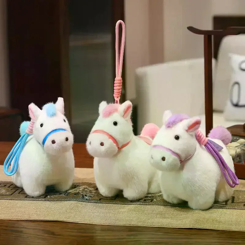 Cartoon pluche pony sleutelhanger Kawaii dierenriem paard mascotte gevulde pop rugzak hangende decor auto-interieur hanger nieuwjaarscadeau